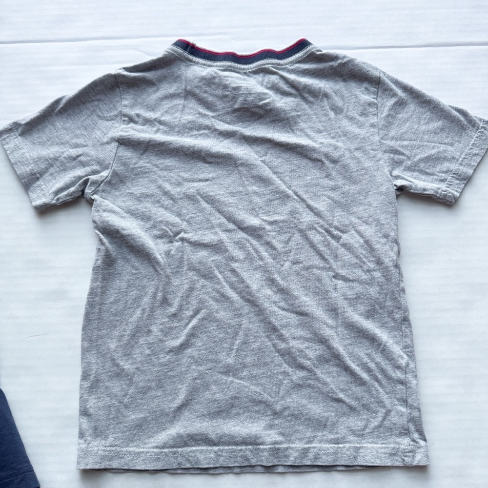 Lacoste Boy’s Ultra Dry Sports T-shirt and
Tommy Hilfiger T-Shirt in Grey - Picture 6 of 16